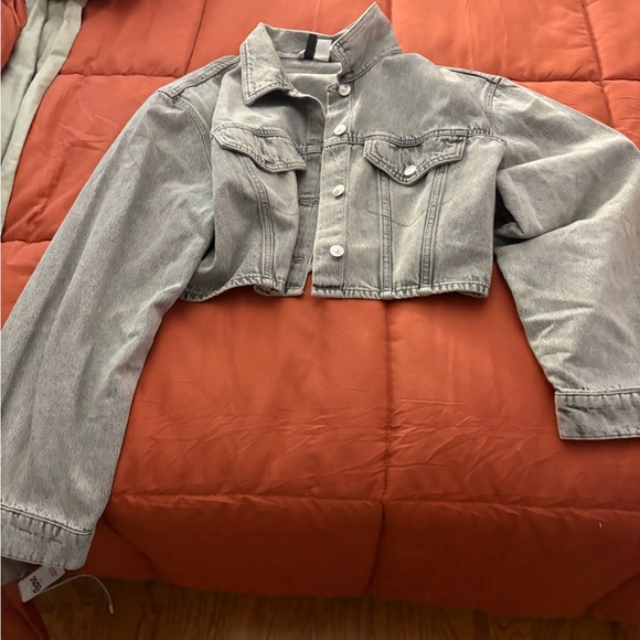 H&M  Gray Cropped Denim Jacket - Picture 1 of 3